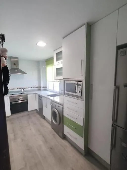 Apartamento Luminoso Con Jardin La Zubia